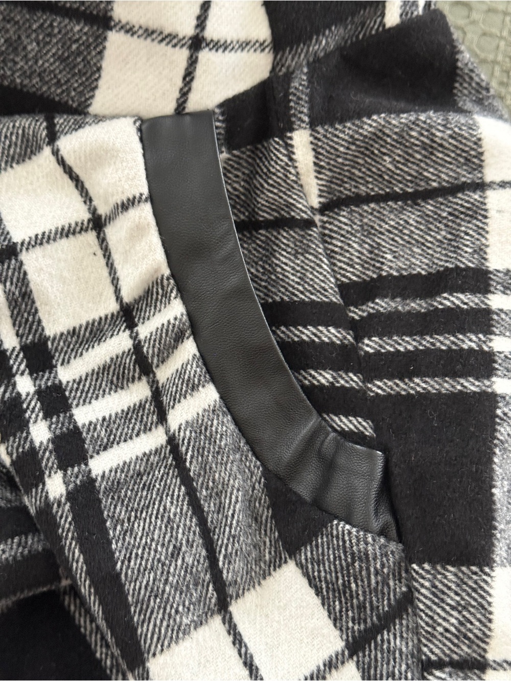 Idealsanxun Plaid Wool Blend Midi Skirt.  Buffalo Check Plaid Back/White Size M - Picture 3 of 7